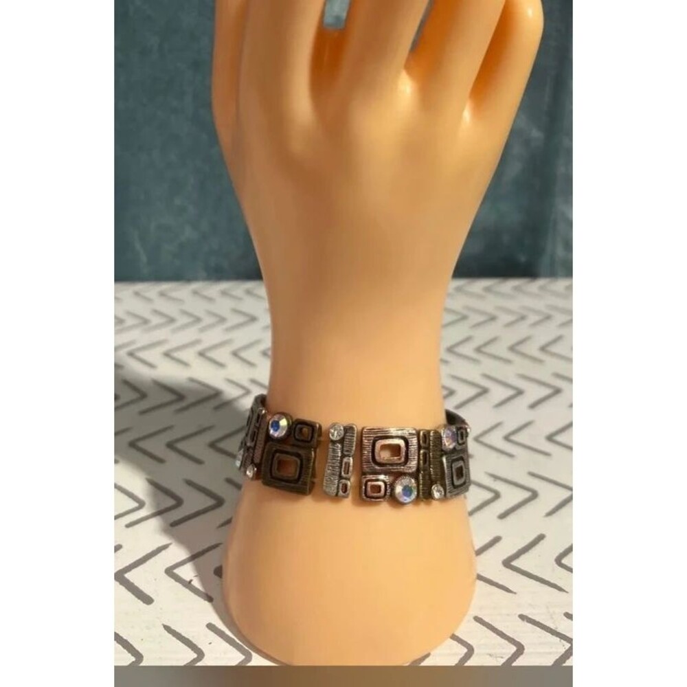 Premier Designs stretch bracelet